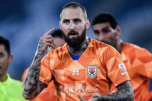 1618208981036022272.jpg kde.jpg